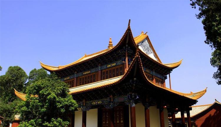 A scenic view of Kunming Anning Wenmiao