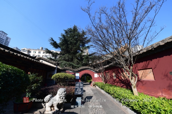A scenic view of Kunming Anning Wenmiao