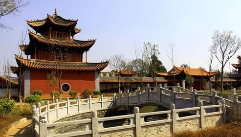 A scenic view of Kunming Anning Wenmiao