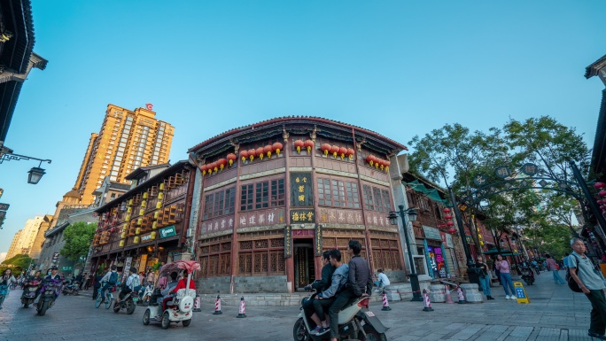 A scenic view of Kunming Fulintang