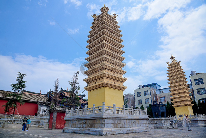 A scenic view of Kunming Miaozhansi Jingangta