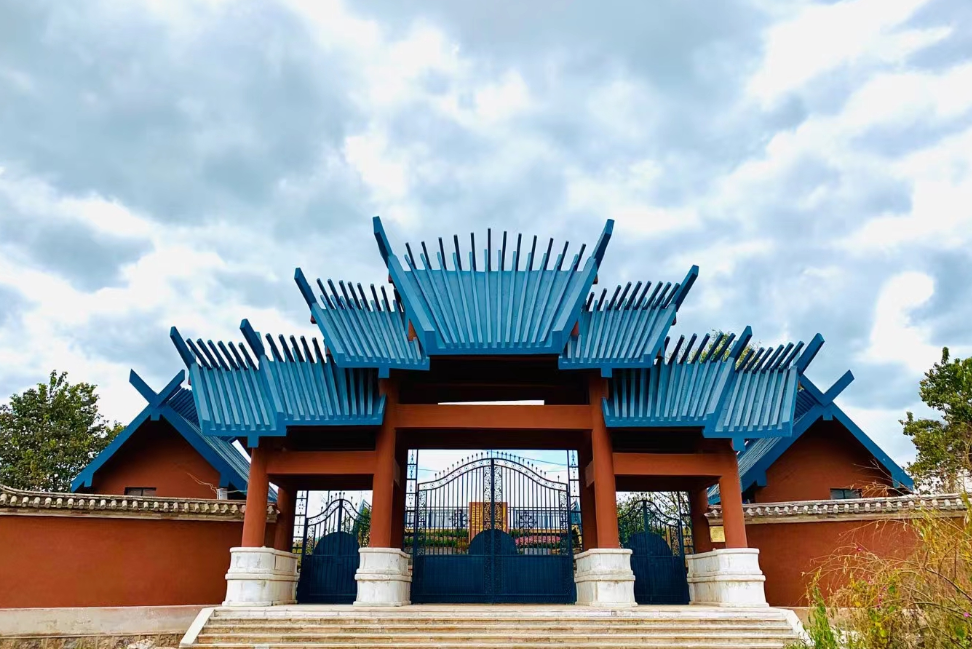 A scenic view of Kunming Shizhaishan Gumuqun