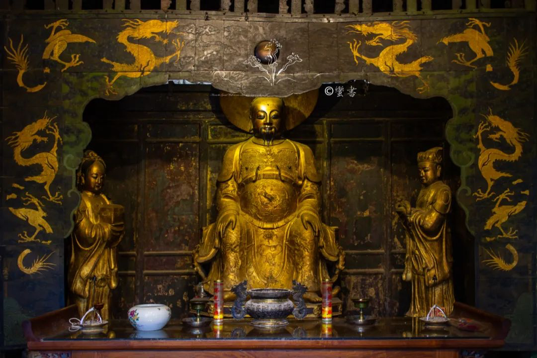 A scenic view of Kunming Taihegong Jindian