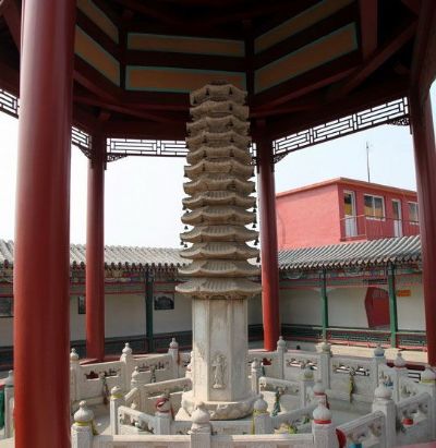 A scenic view of Langfang Daxinge Stone Pagoda