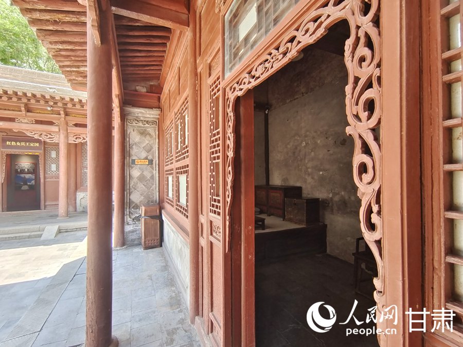 A scenic view of Lanzhou Balujun Banshichu Jiuzhi