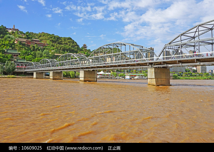 A scenic view of Lanzhou Huanghe Tieqiao