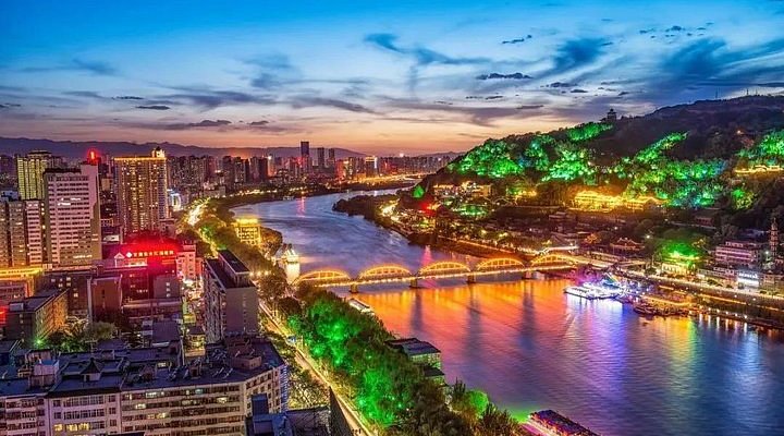 A scenic view of Lanzhou Huanghe Tieqiao