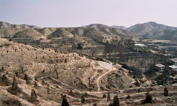 A scenic view of Lanzhou Ming Su Wang Mu