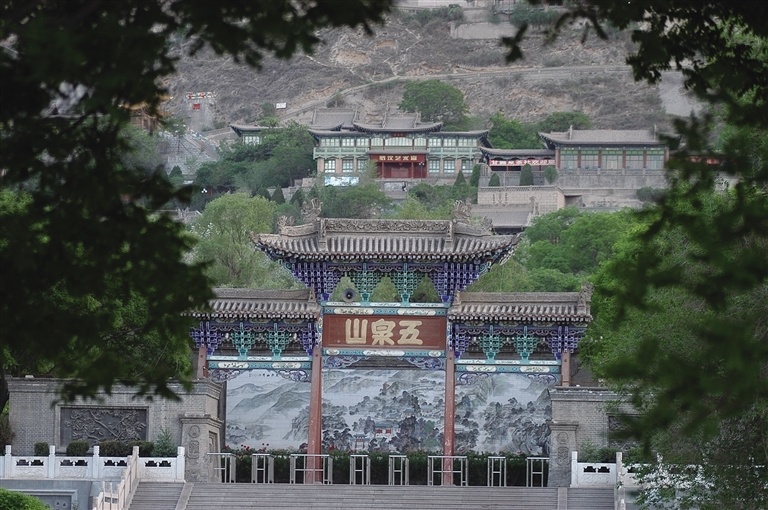 A scenic view of Lanzhou Wuquanshan Jianzhuqun