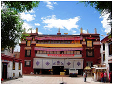 A scenic view of Lasa Xiaozhaosi