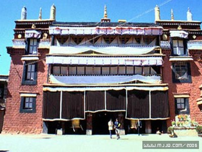 A scenic view of Lasa Xiaozhaosi