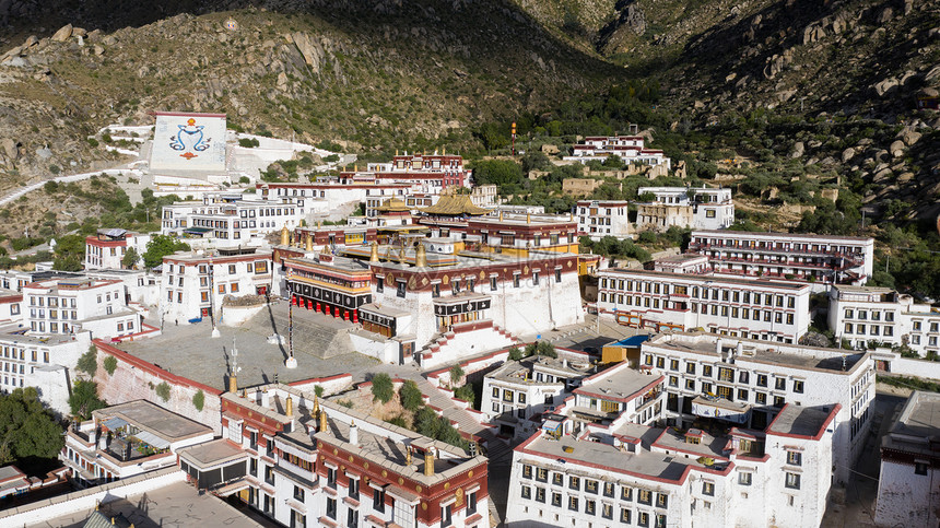 A scenic view of Lasa Zhebangsi