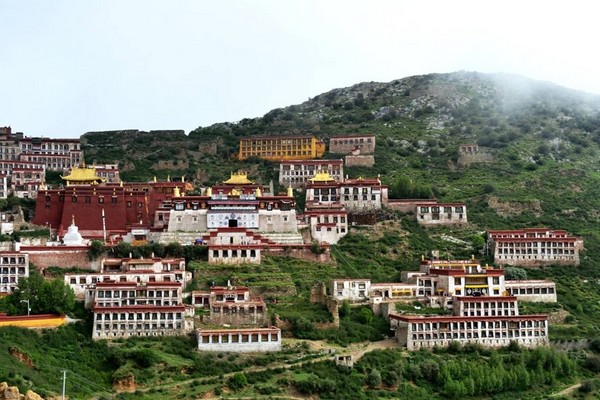 A scenic view of Lasa Zhebangsi