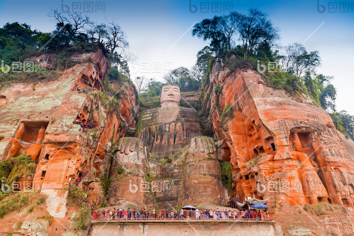 A scenic view of Leshan Dafo