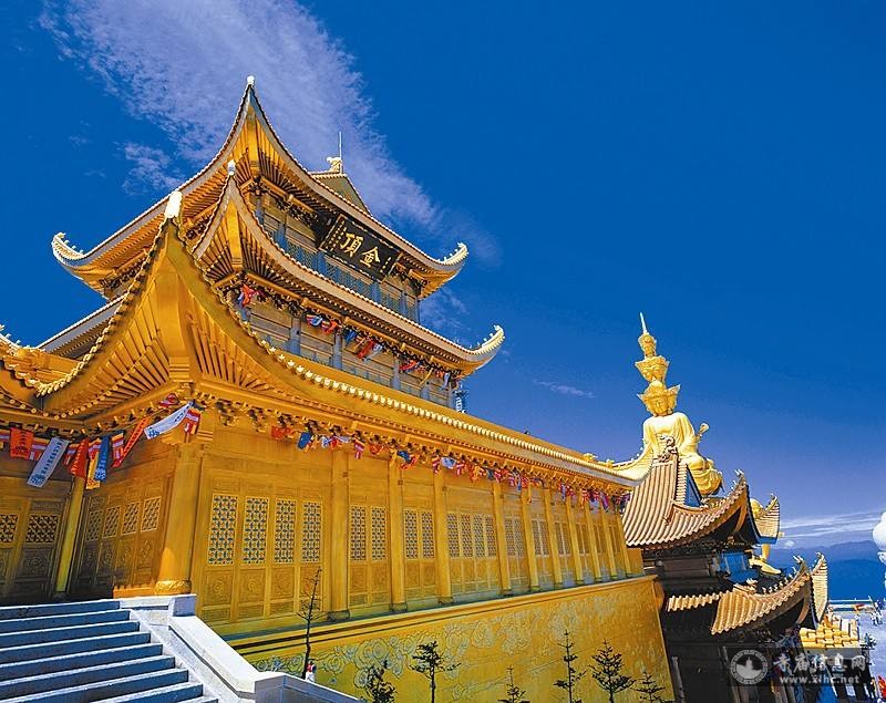 A scenic view of Leshan Emeishan Gujianzhuqun