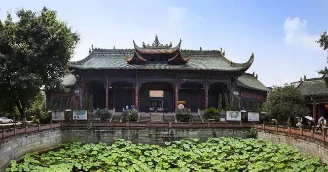A scenic view of Leshan Jianwei Wenmiao