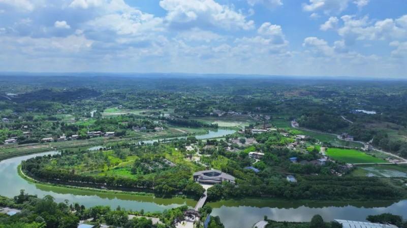 A scenic view of Leshan Jingyan Leishi Minju