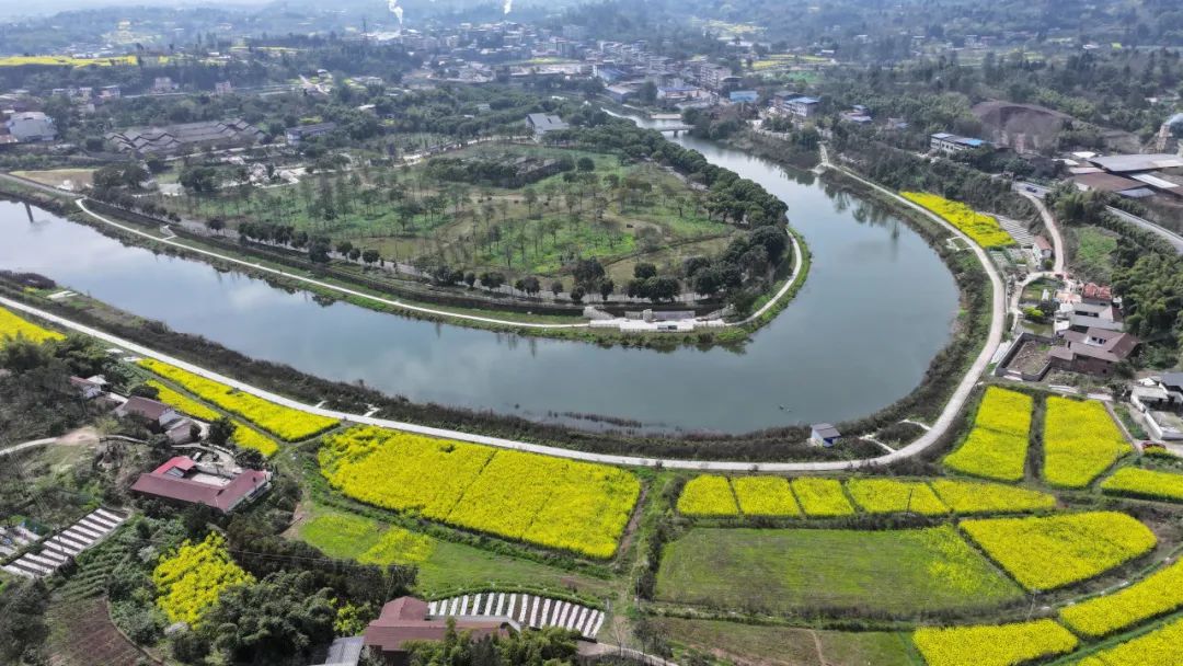 A scenic view of Leshan Jingyan Leishi Minju