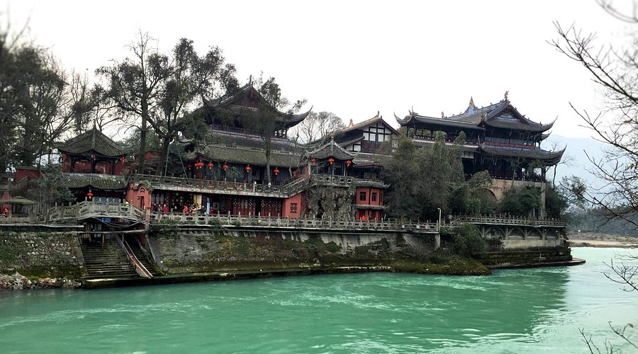 A scenic view of Leshan Lidui