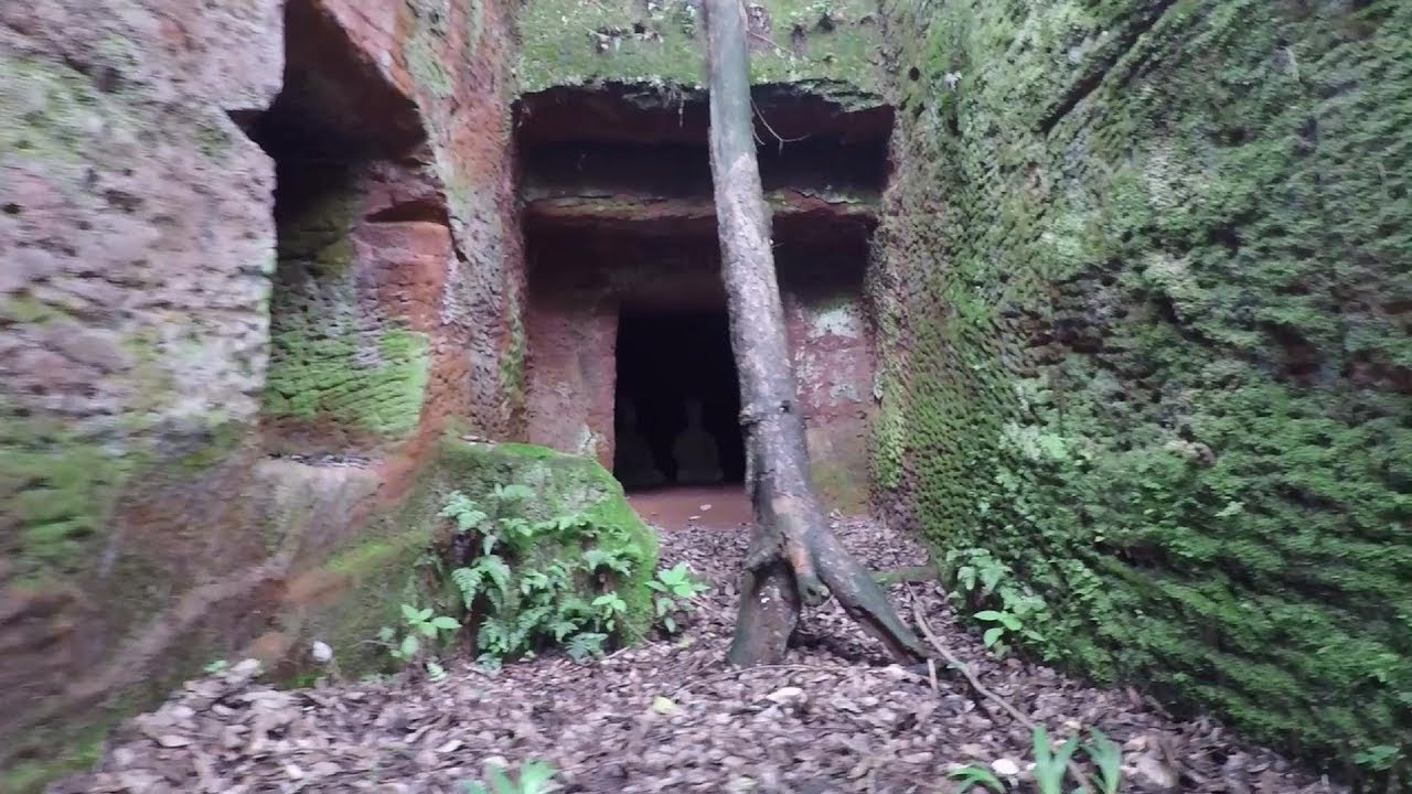 A scenic view of Leshan Mahao Yamu