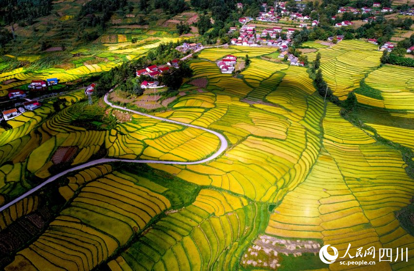 A scenic view of Liangshan Chamagudao