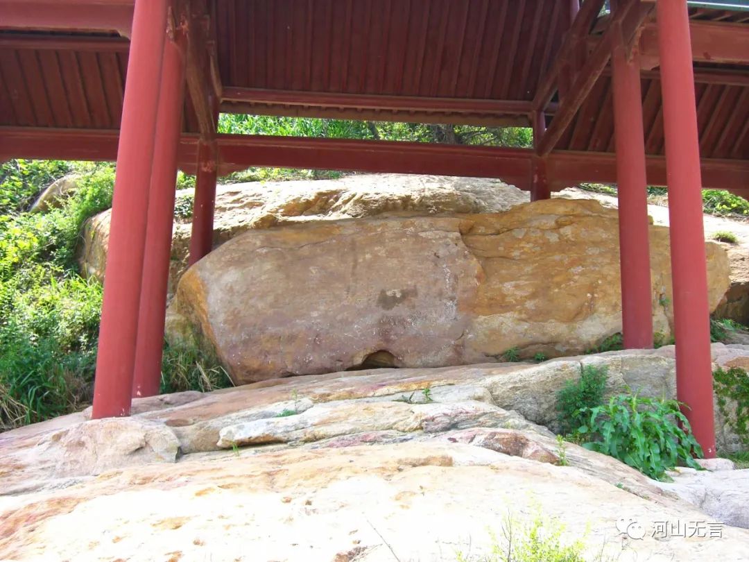 A scenic view of Lianyungang Dongliandao Donghai Langya Junjieyu Keshi