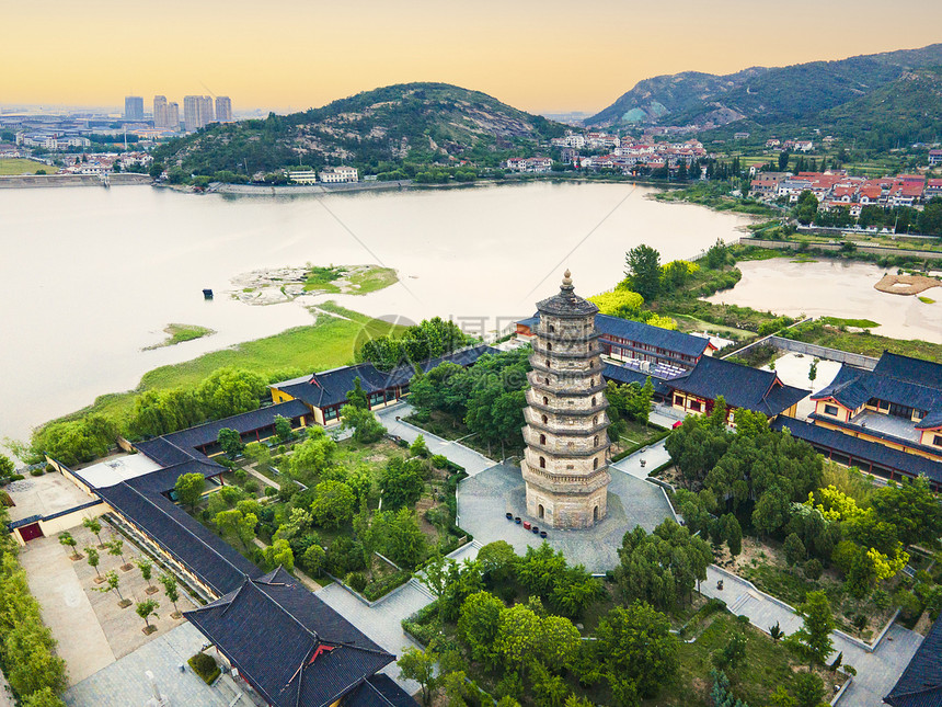A scenic view of Lianyungang Haiqingsi Ta