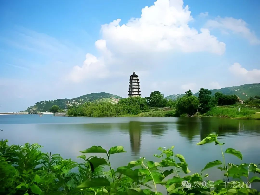 A scenic view of Lianyungang Tenghualuo Yizhi