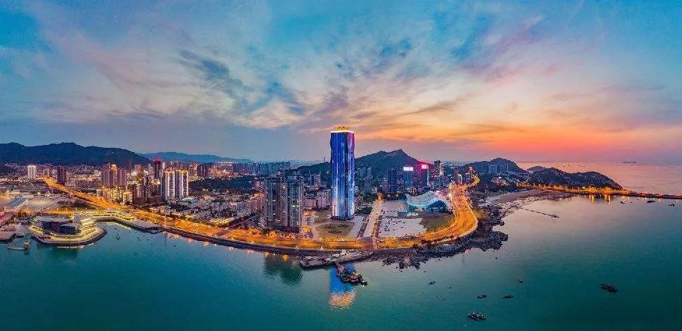A scenic view of Lianyungang Tenghualuo Yizhi