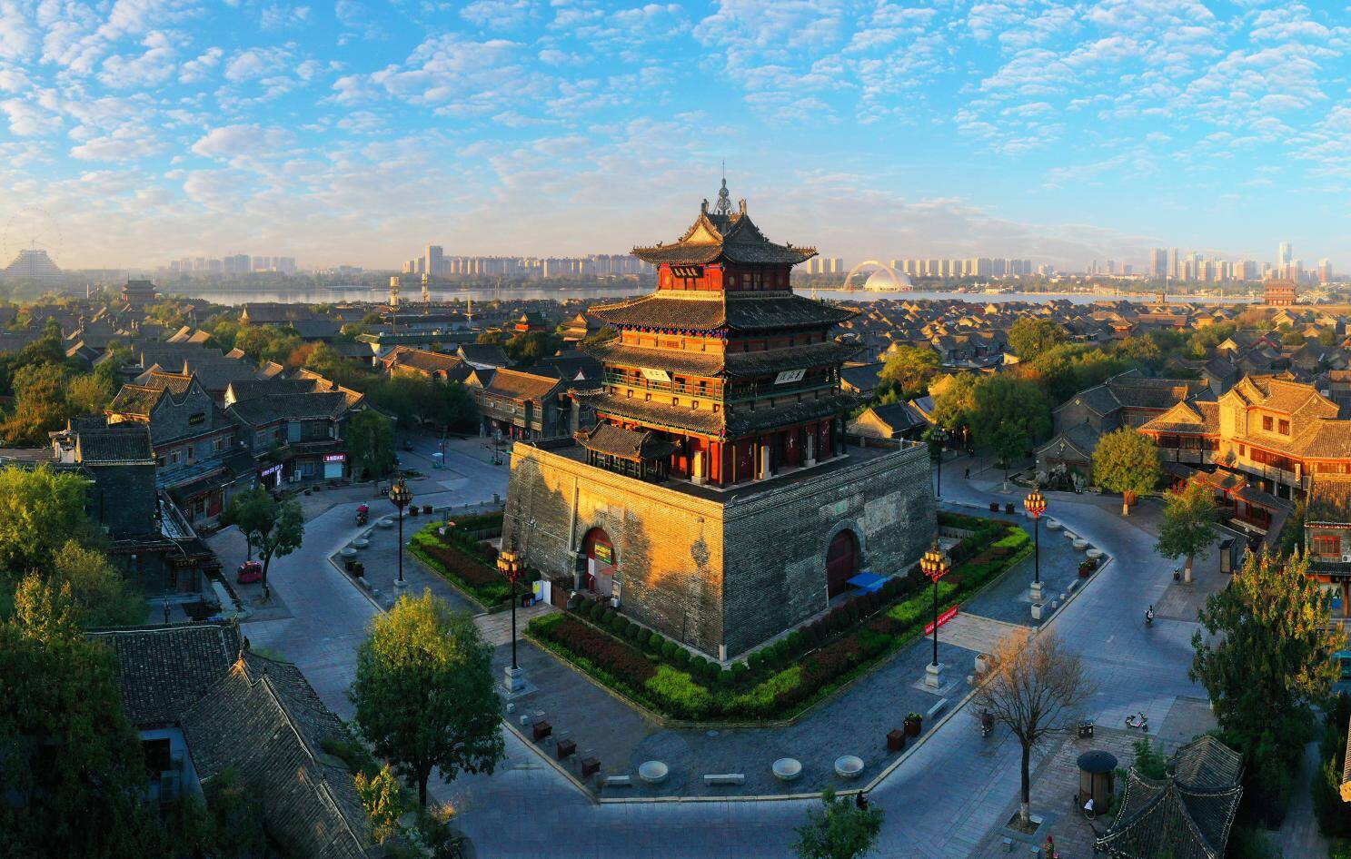 A scenic view of Liaocheng Guangyue Lou