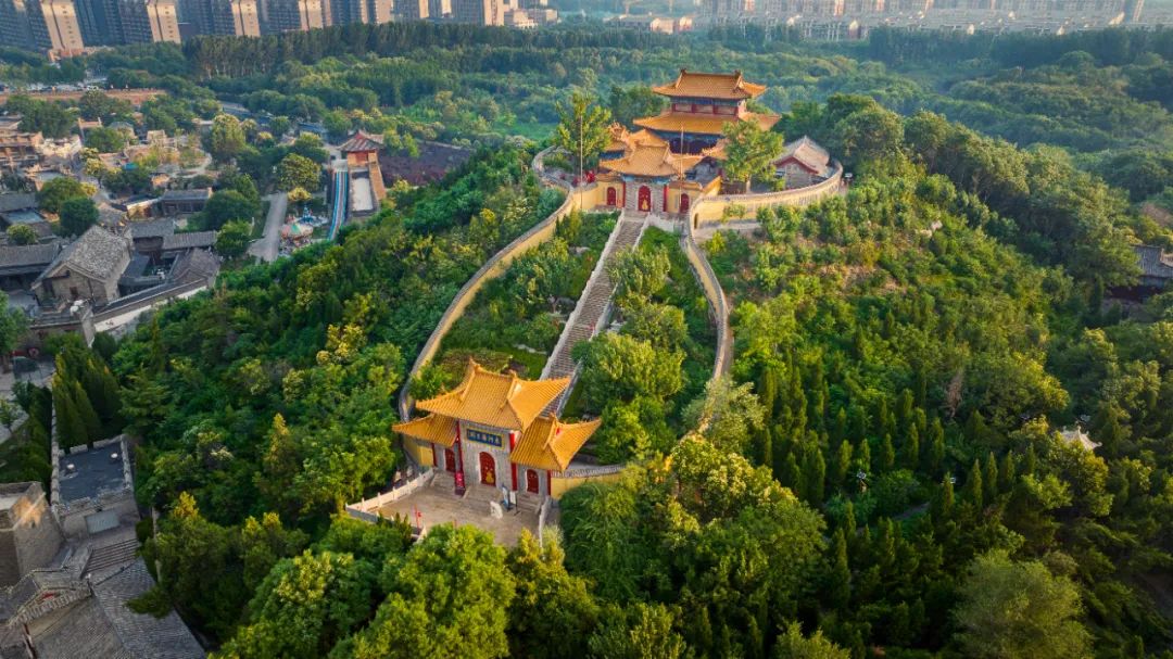 A scenic view of Liaocheng Jingyanggang Yizhi