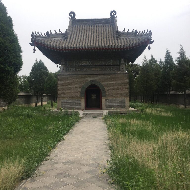 Discover the Hidden Gems of Liaoyang Dongjingling: A Travel Enthusiast’s Guide