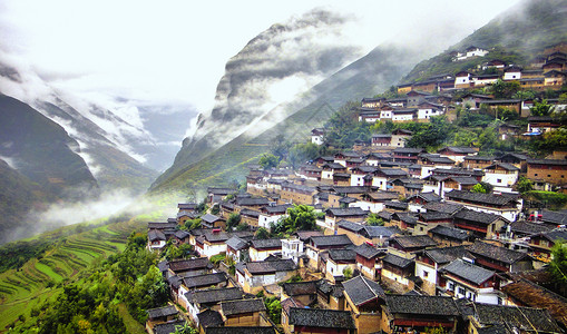 A scenic view of Lijiang Baoshan Shitoucheng