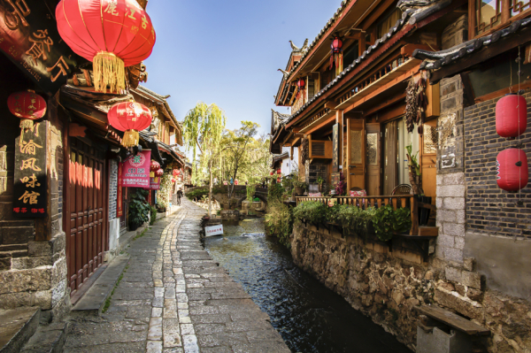 A scenic view of Lijiang Dajuegong Bihua