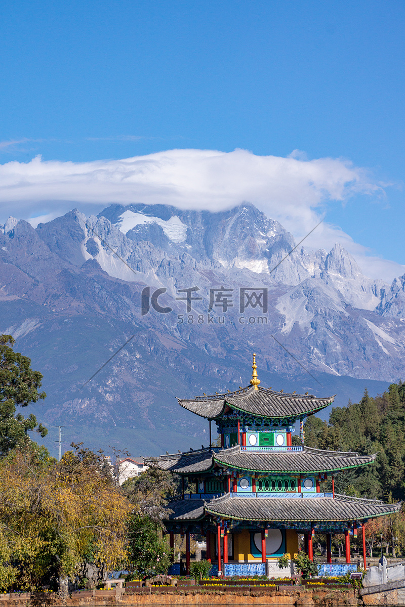A scenic view of Lijiang Heilongtan Gujianzhuqun