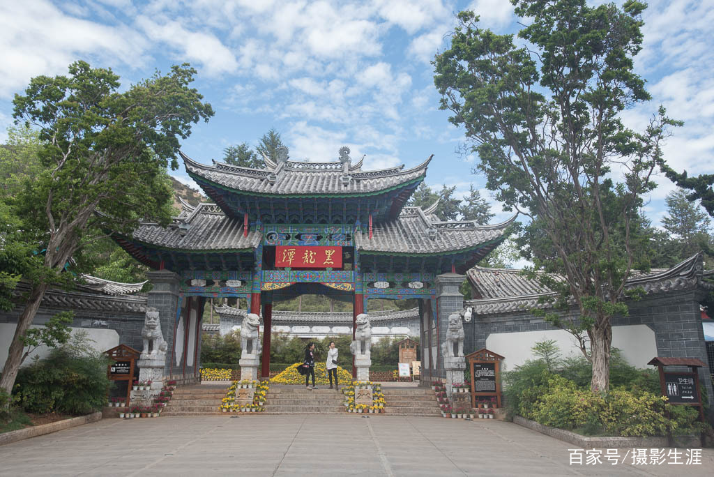 A scenic view of Lijiang Heilongtan Gujianzhuqun