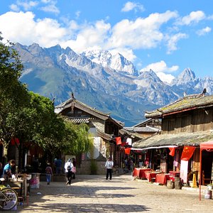 A scenic view of Lijiang Pujisi