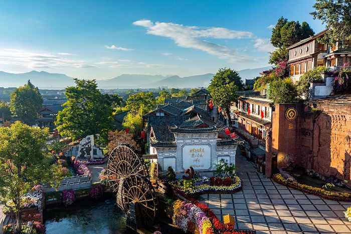 A scenic view of Lijiang Qina Gujianzhuqun