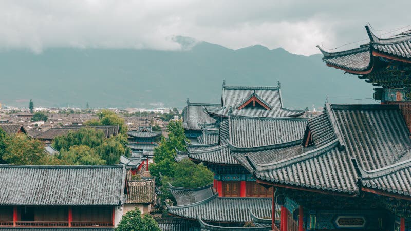 A scenic view of Lijiang Qina Gujianzhuqun