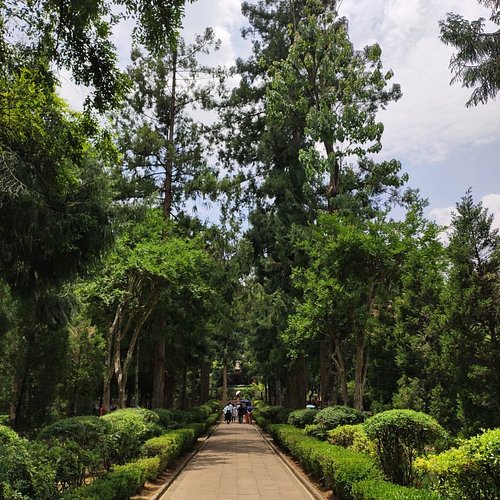 A scenic view of Lijiang Yingpancun Muqun