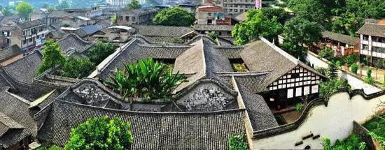 A scenic view of Lincang Liulanghe Mofangqun