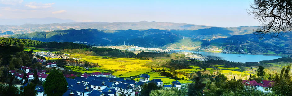 A scenic view of Lincang Mengwangta Ji Xibeita