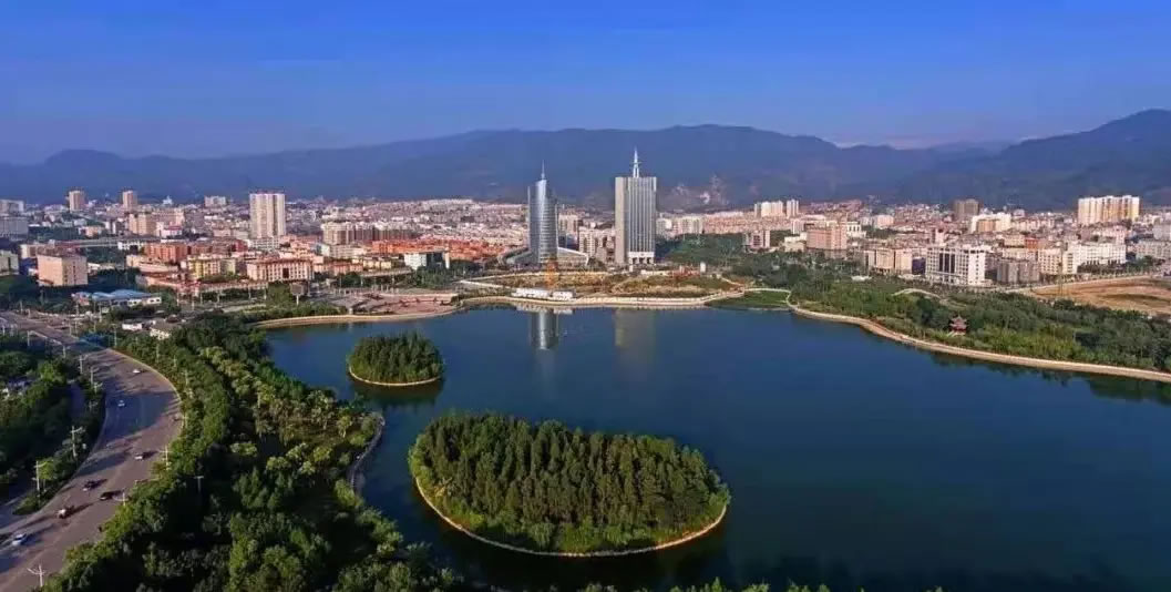 A scenic view of Lincang Mengwangta Ji Xibeita
