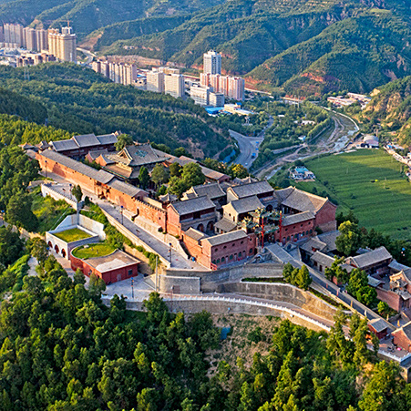 A scenic view of Linfen Baishan Dongyue Temple