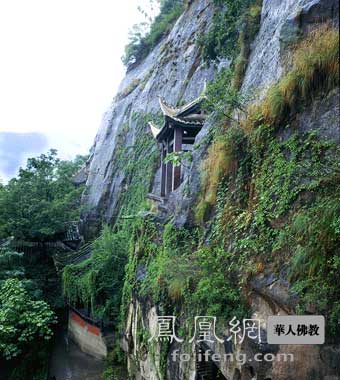 A scenic view of Linfen Guajiashan Cliff Statue