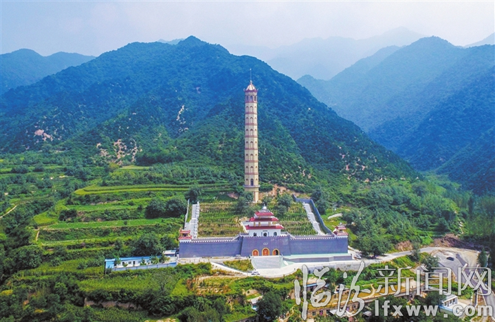 A scenic view of Linfen Hongdong Shangshan Temple