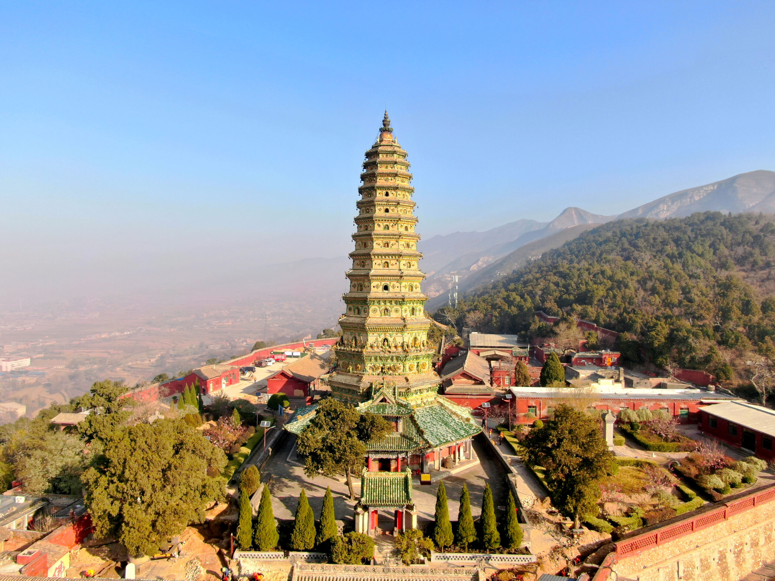 A scenic view of Linfen Hongdong Yuhuang Temple