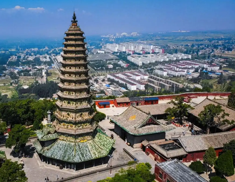 A scenic view of Linfen Jingshi Palace