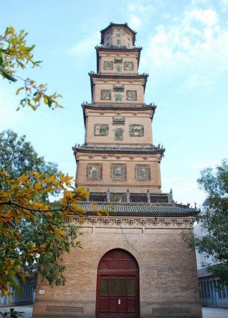 A scenic view of Linfen Langzhai Brick Pagoda