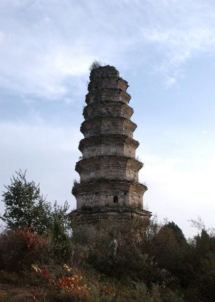 A scenic view of Linfen Langzhai Brick Pagoda